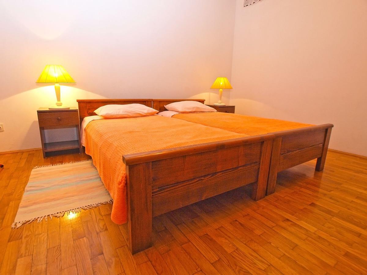 Apartments Dvorine 1210 Banjole Ngoại thất bức ảnh
